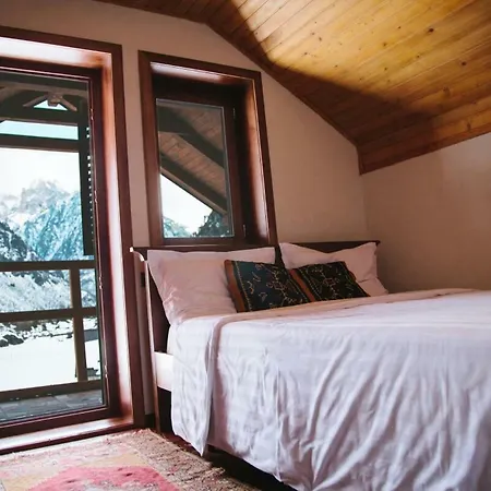 Holiday park Rezidenca: Quku I Valbones